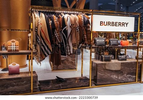 burberry italy website